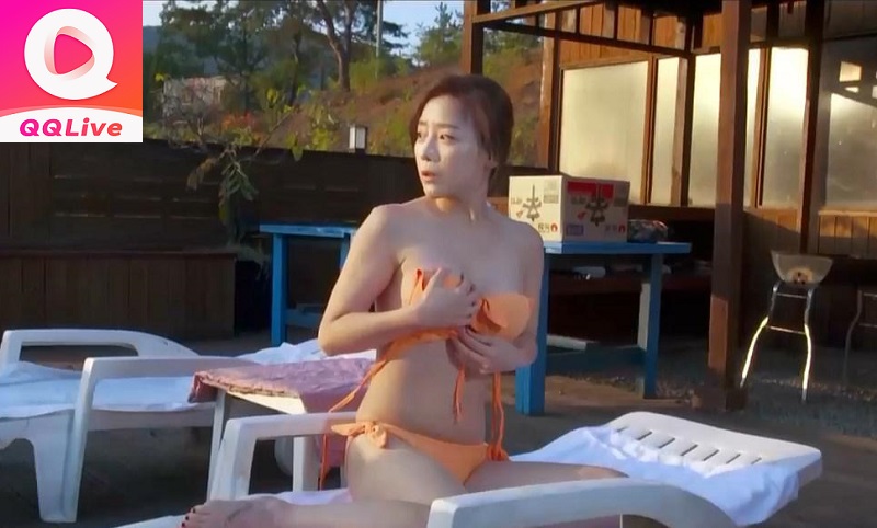 Lee Chae Dam bikini